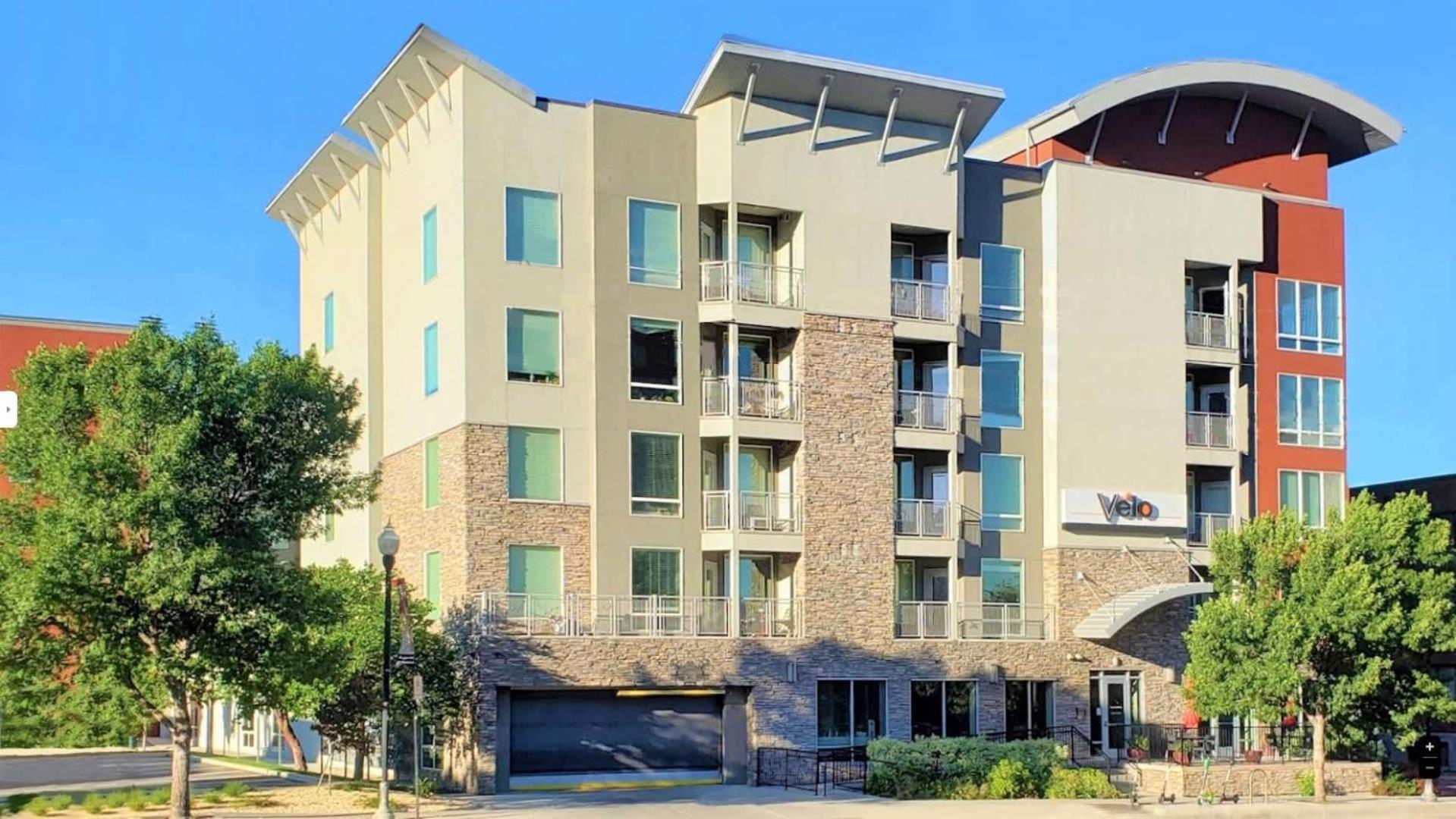 Luxury In The Library Square District Holiday home